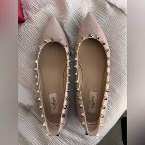 Valentino Garavani Rockstud Ballet Flats Size 40 Poudre Grainy Leather